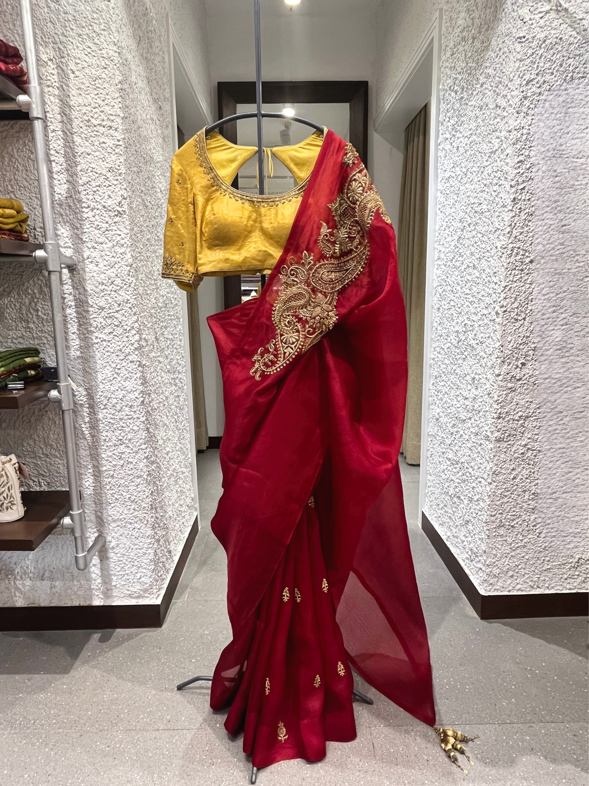 Kamli (Red)